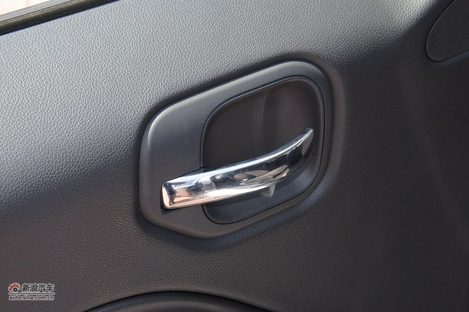 2011款Jeep自由客