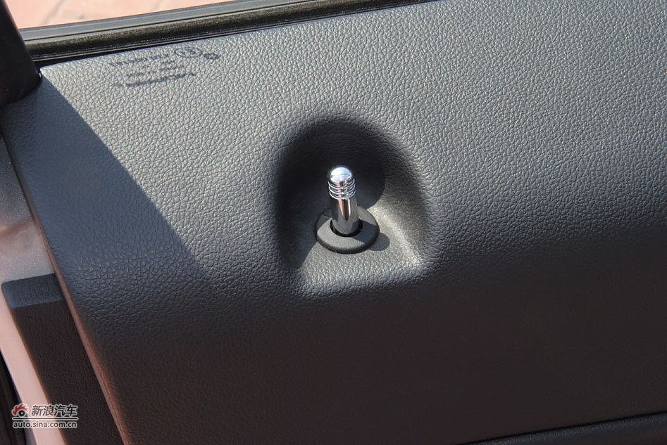 2011款Jeep自由客