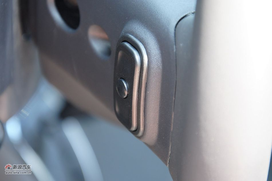 2011款Jeep自由客