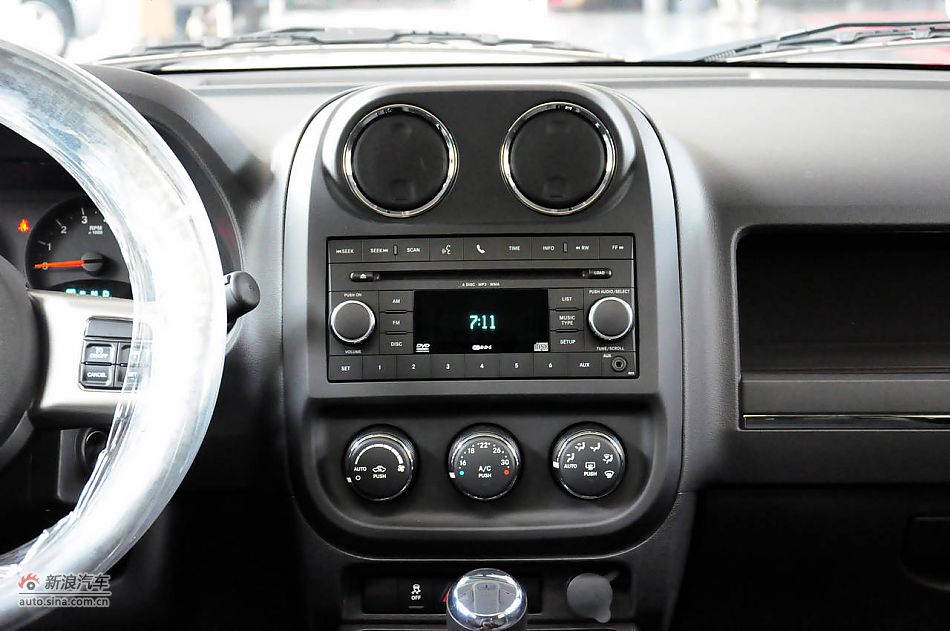 2011款自由客实拍