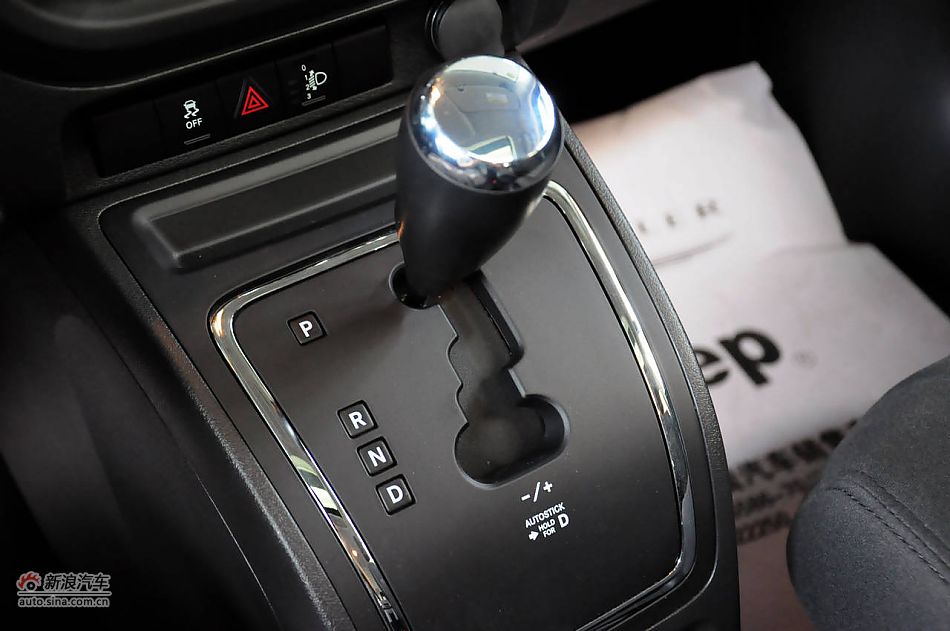 2011款自由客实拍