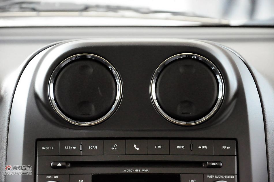 2011款自由客实拍