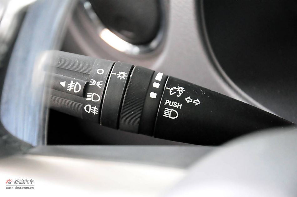 2011款自由客实拍