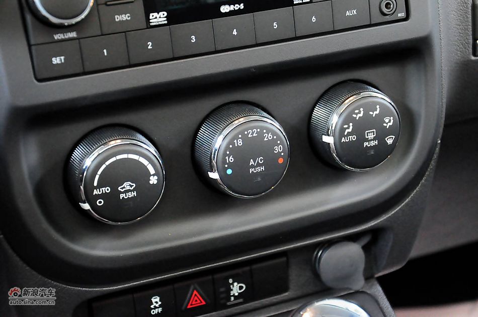 2011款自由客实拍