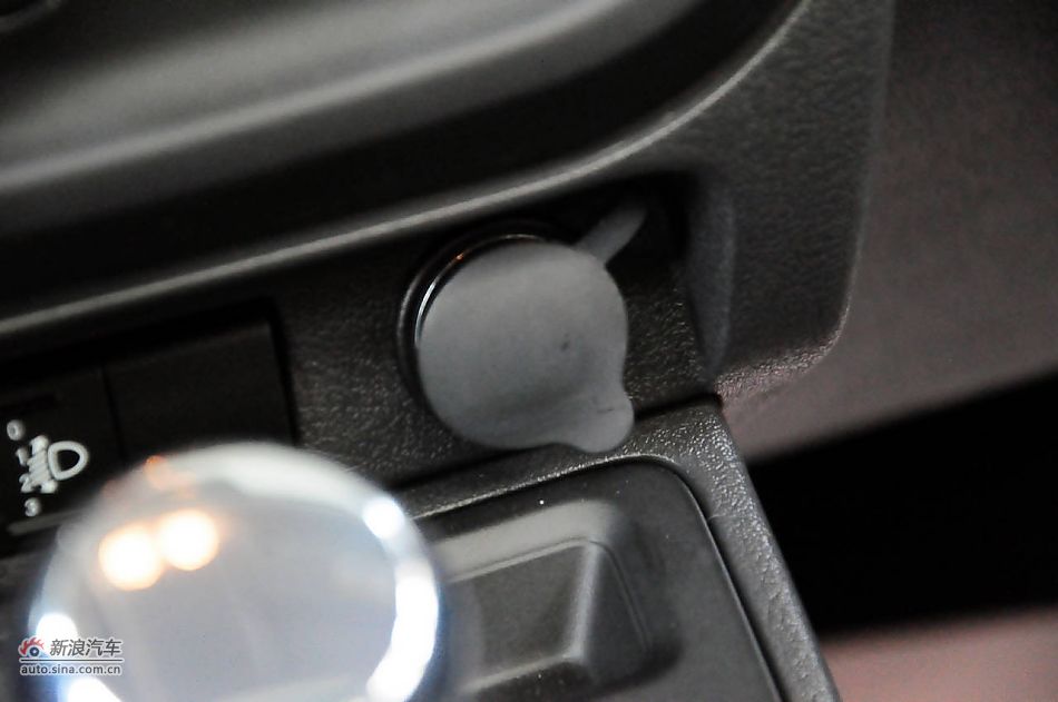 2011款自由客实拍