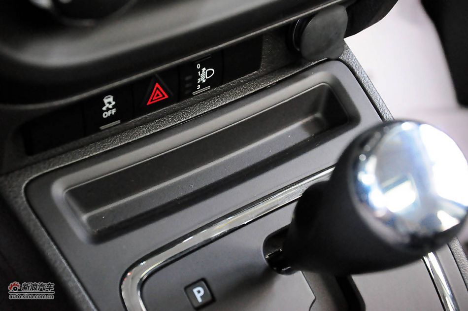 2011款自由客实拍