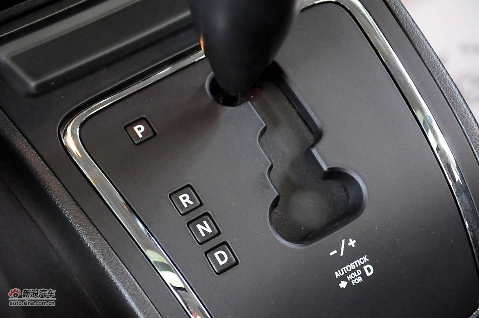 2011款自由客实拍