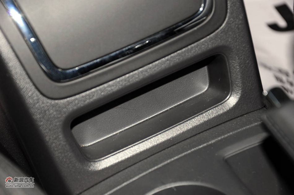 2011款自由客实拍