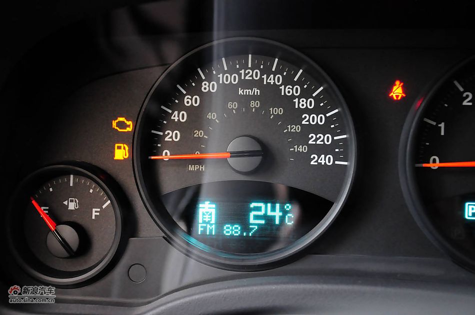 2011款自由客实拍