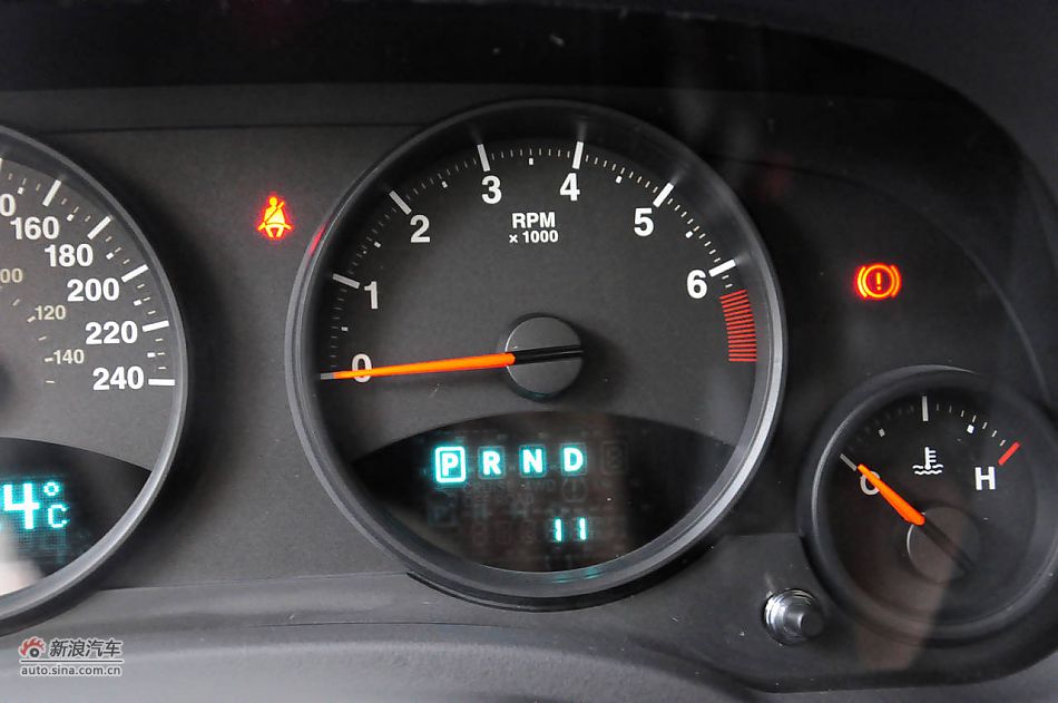 2011款自由客实拍