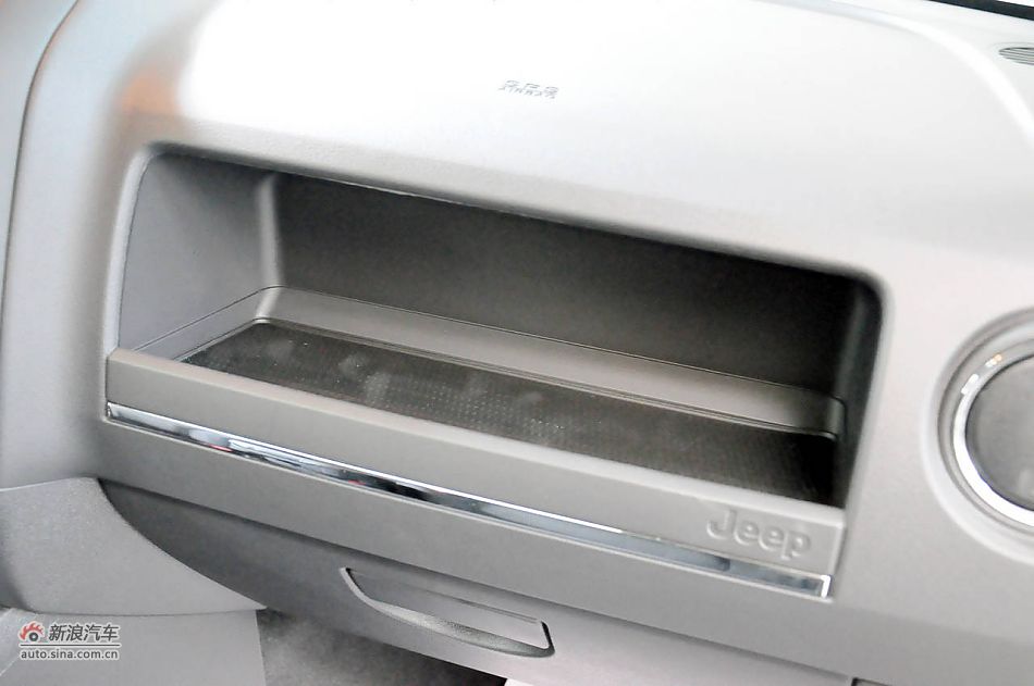 2011款自由客实拍