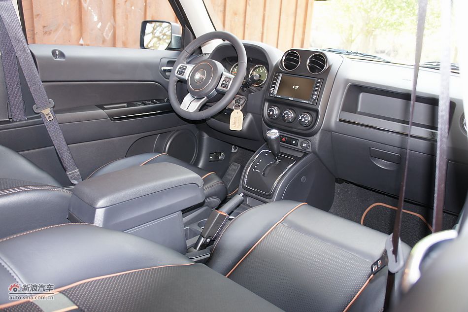 2011款Patriot自由客70周年限量版