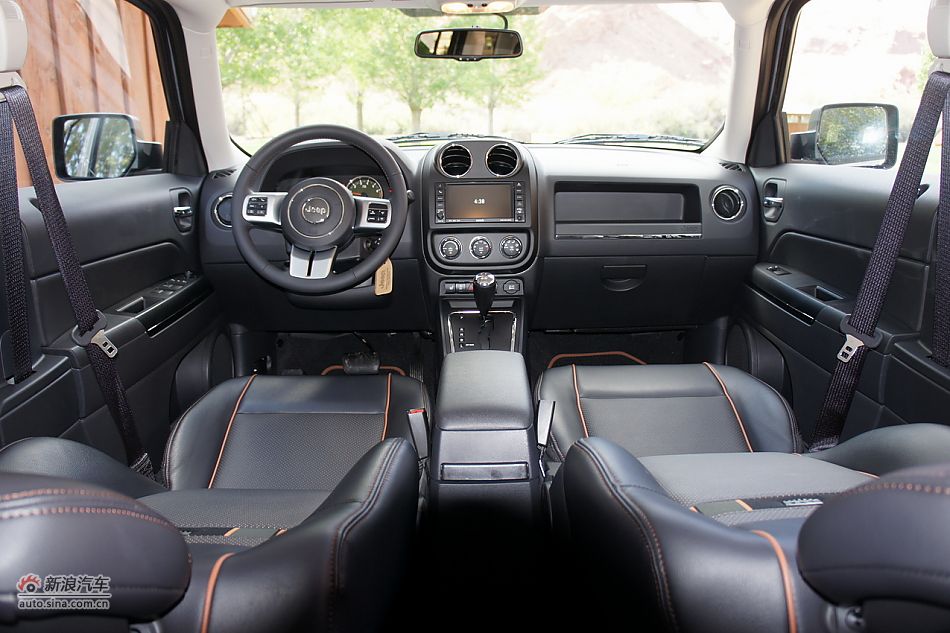 2011款Patriot自由客70周年限量版