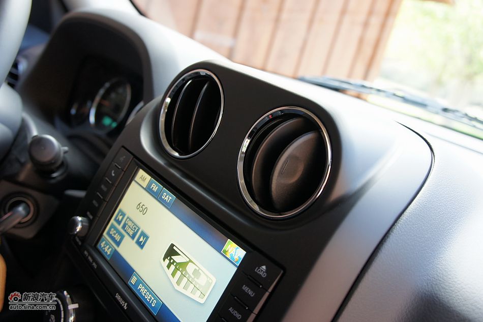 2011款Patriot自由客70周年限量版