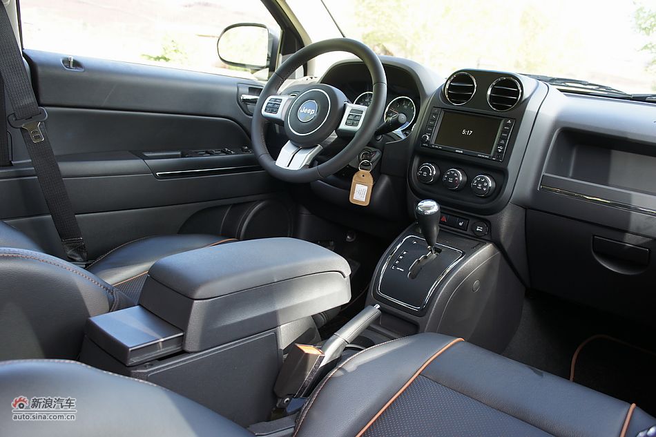 2011款Patriot自由客70周年限量版