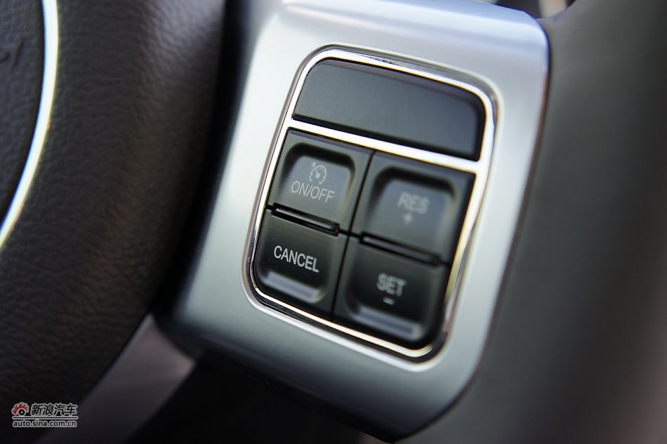 2011款Patriot自由客70周年限量版