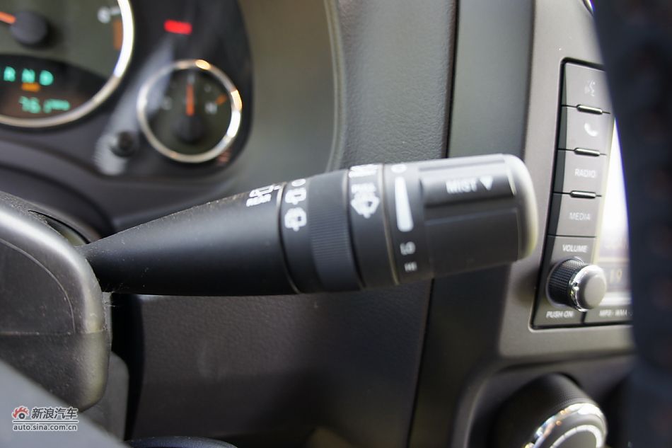 2011款Patriot自由客70周年限量版