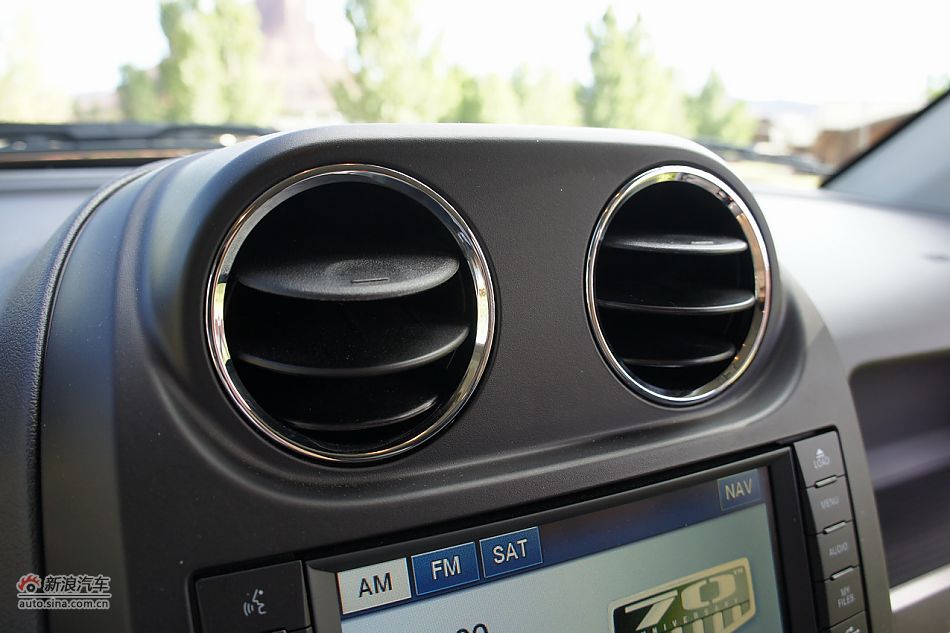 2011款Patriot自由客70周年限量版