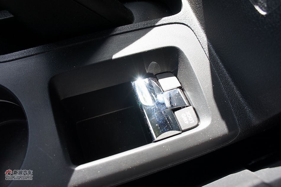 2011款Patriot自由客70周年限量版