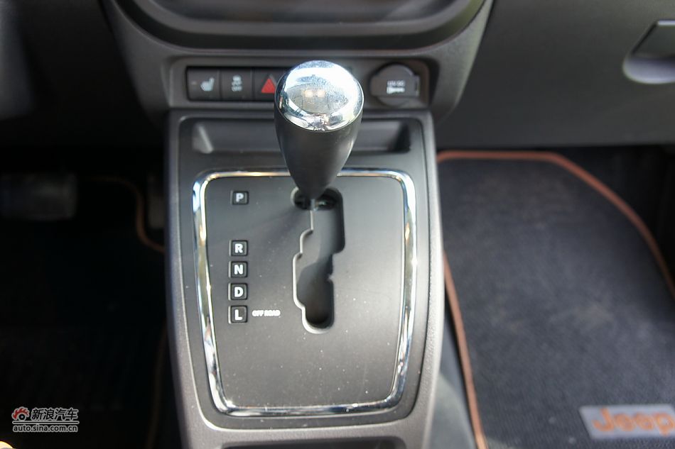 2011款Patriot自由客70周年限量版