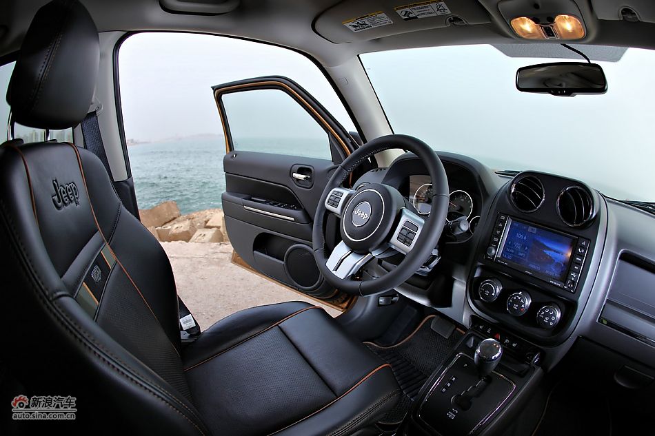 2011款Jeep自由客