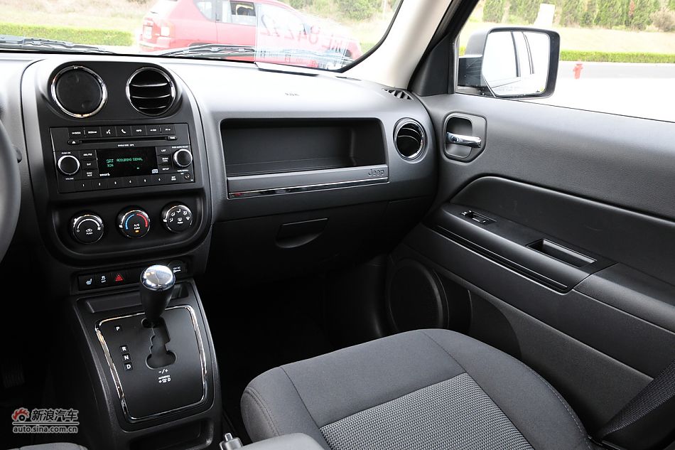 2011款Jeep自由客