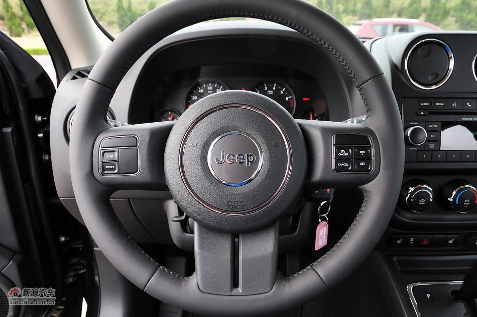 2011款Jeep自由客