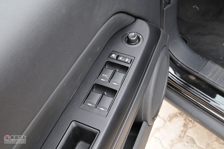 2011款Jeep自由客