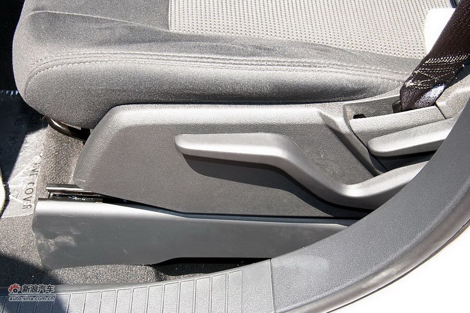 2011款Jeep自由客