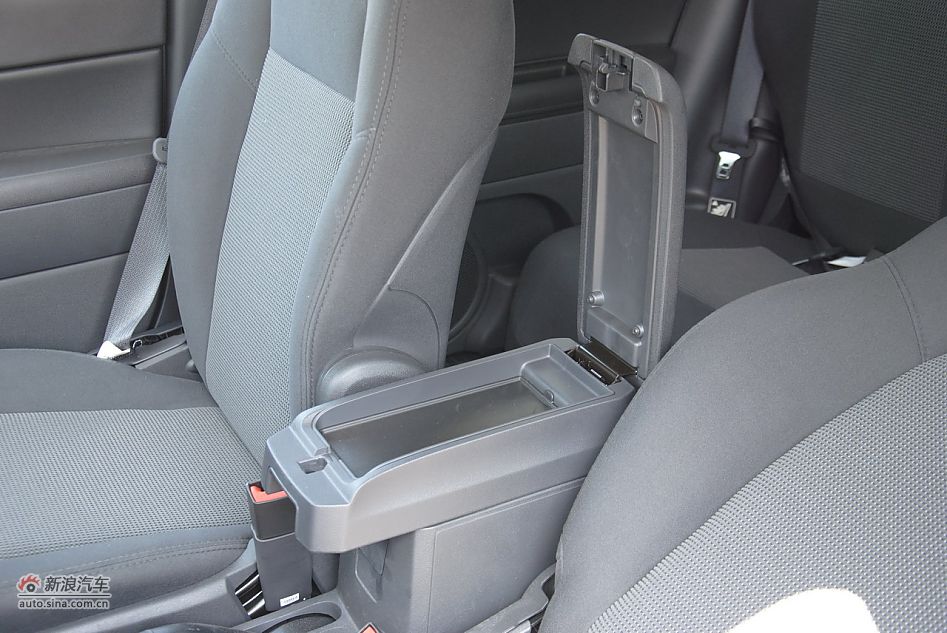 2011款Jeep自由客