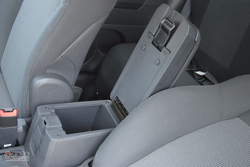 2011款Jeep自由客