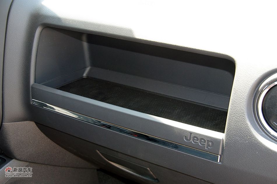 2011款Jeep自由客