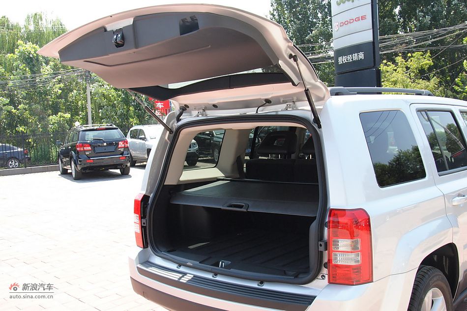 2011款Jeep自由客