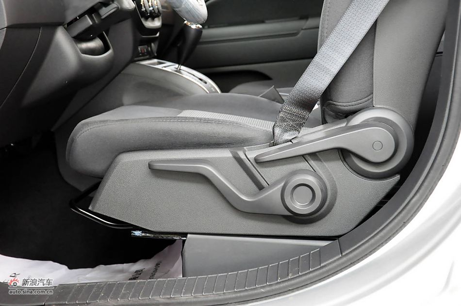 2011款自由客实拍