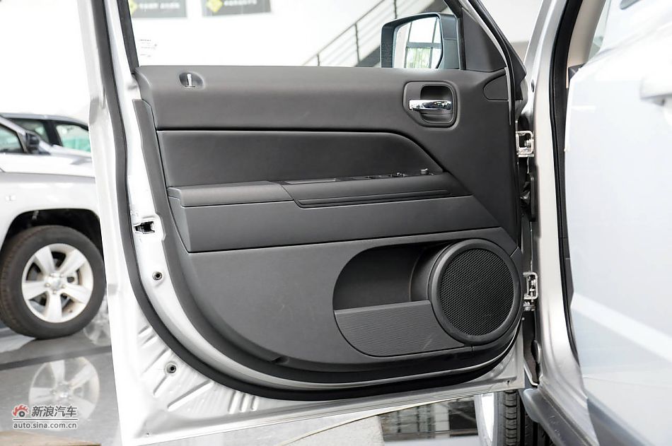 2011款自由客实拍
