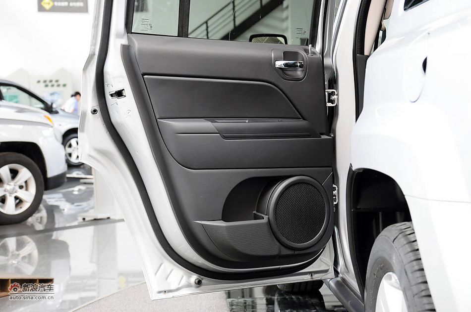 2011款自由客实拍