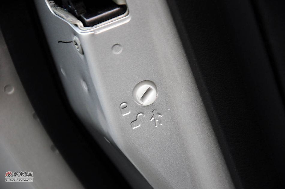 2011款自由客实拍