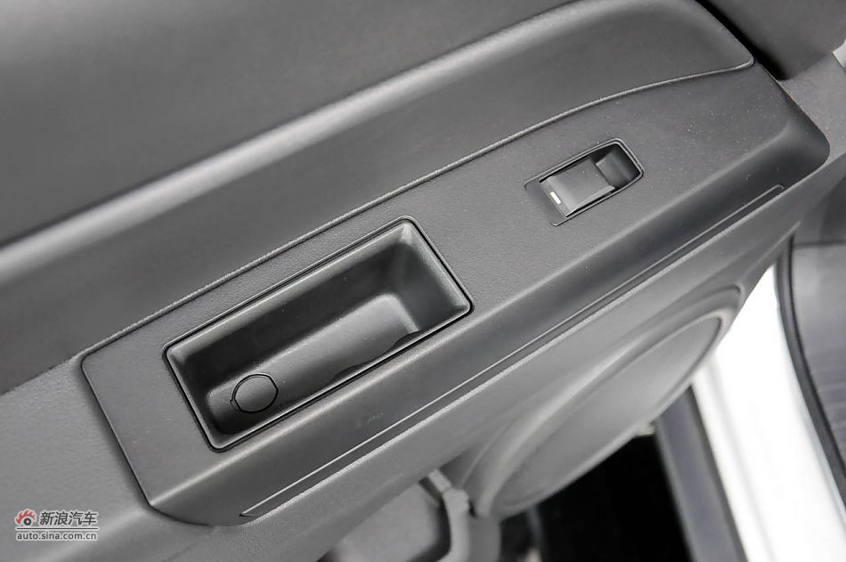 2011款自由客实拍