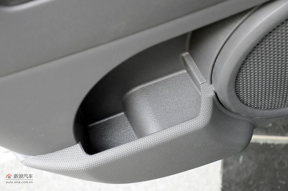 2011款自由客实拍