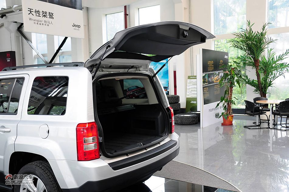 2011款自由客实拍