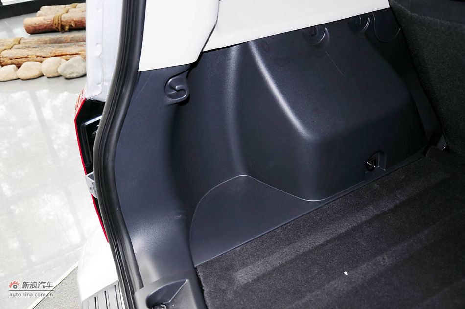 2011款自由客实拍