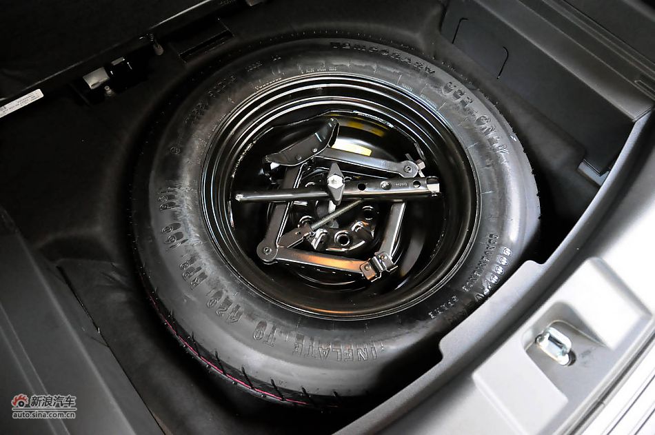 2011款自由客实拍