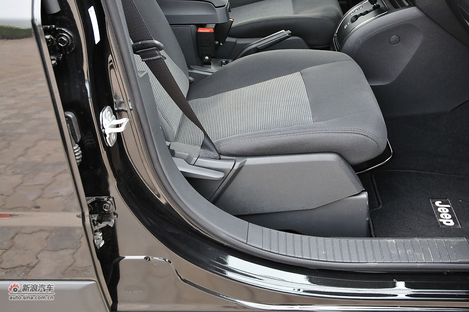 2011款Jeep自由客