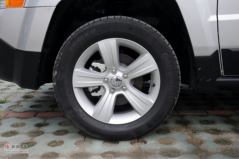 2011款自由客实拍