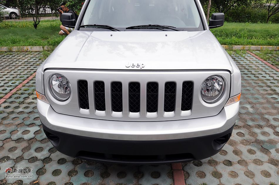 2011款自由客实拍