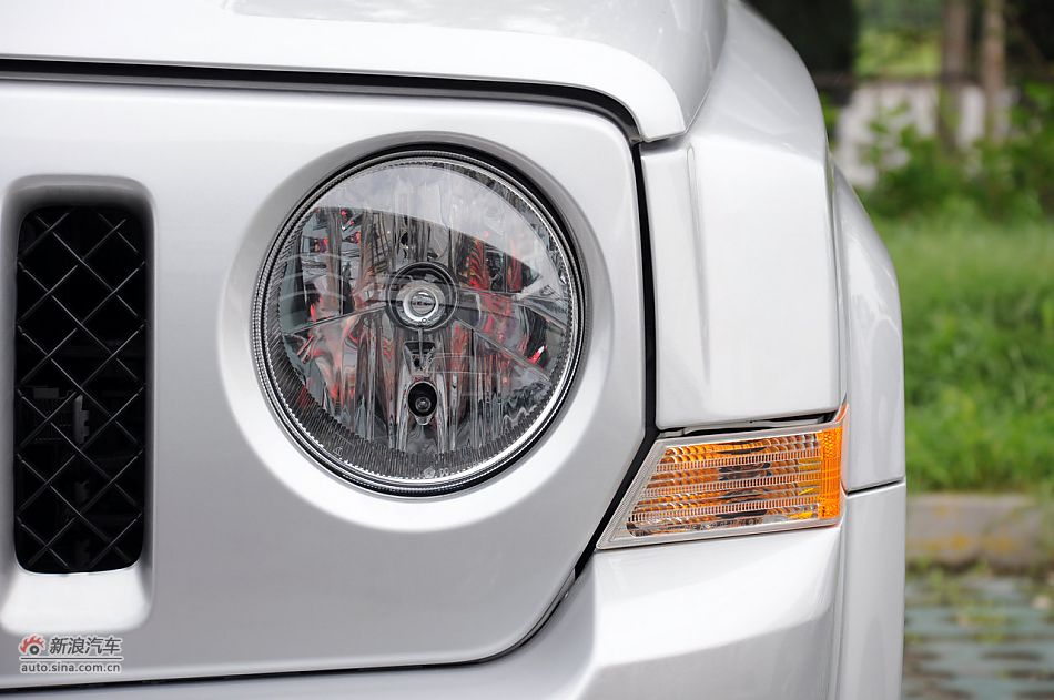 2011款自由客实拍