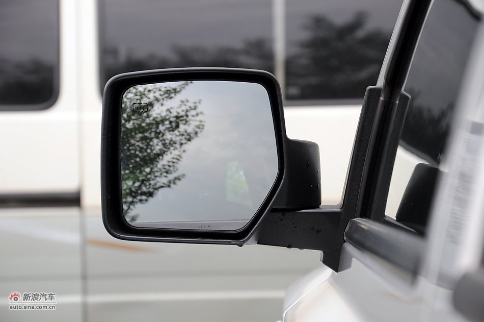 2011款自由客实拍