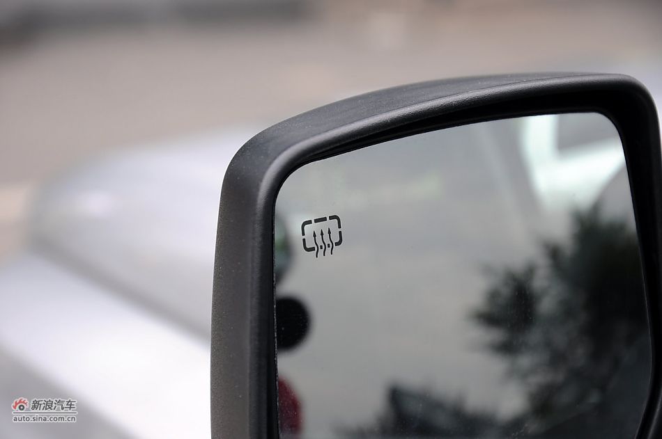 2011款自由客实拍