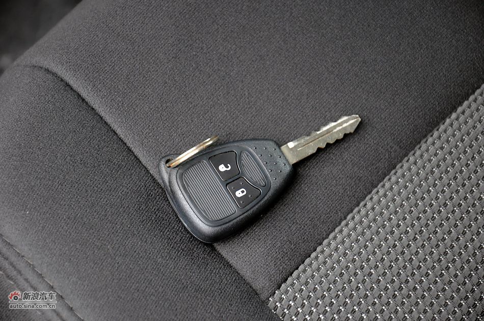 2011款自由客实拍