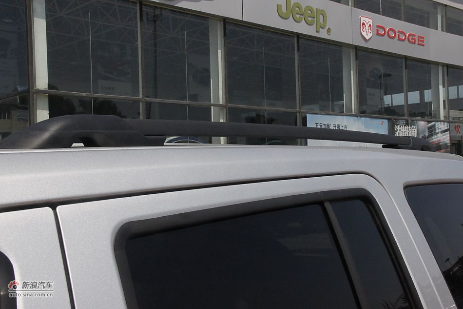 2011款Jeep自由客